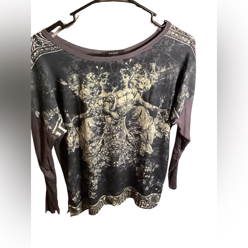 Artistic Black and Gray Long Sleeve Women's Top